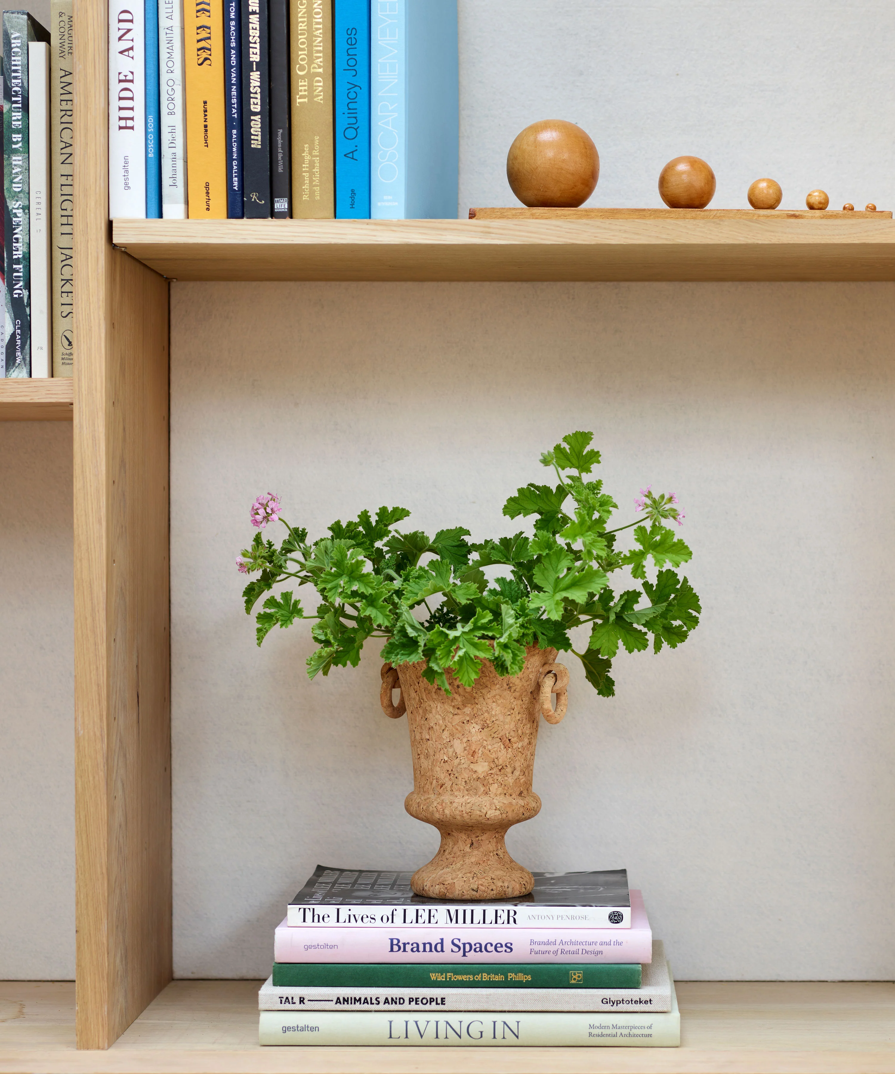 Cork Urn, Small - Image 3